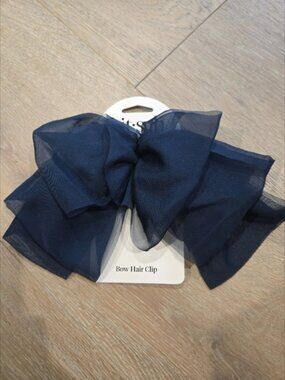 NWT Kitsch Navy Blue Bow Hair Clip